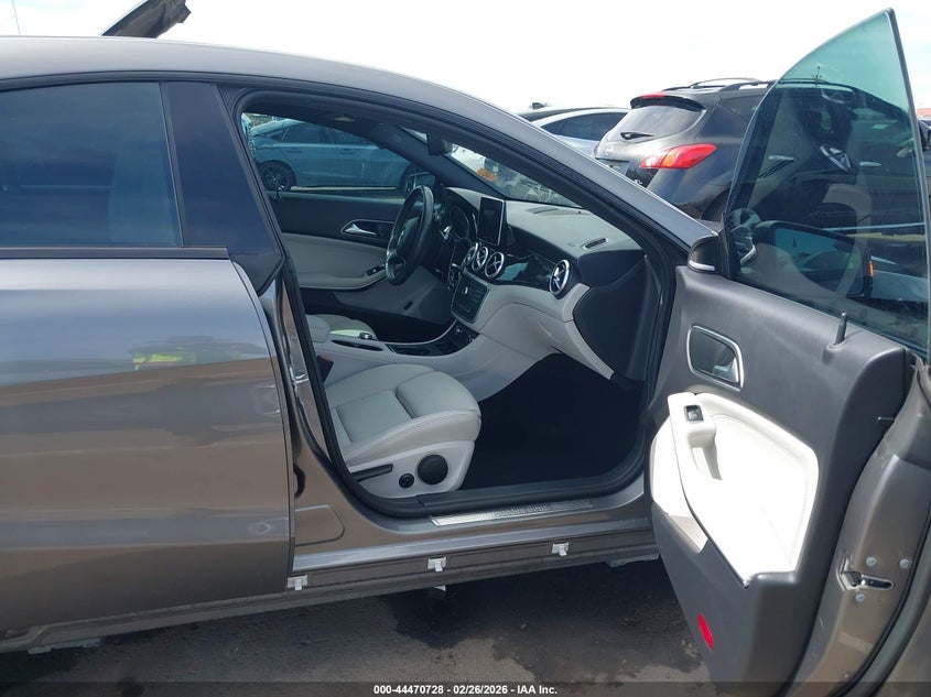 2016 Mercedes-Benz Cla 250