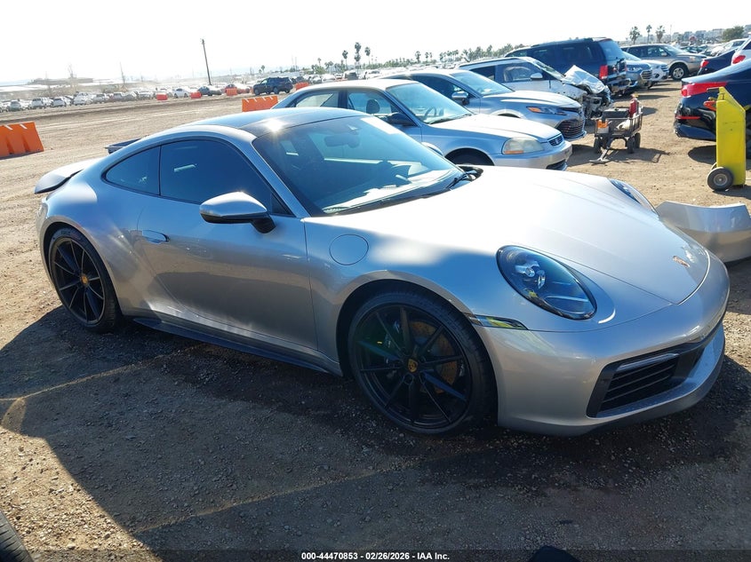 2022 Porsche 911 Carrera/Carrera 4