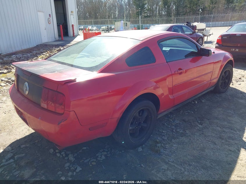 2007 Ford Mustang V6 Deluxe/V6 Premium