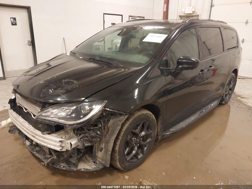 2019 Chrysler Pacifica Touring L