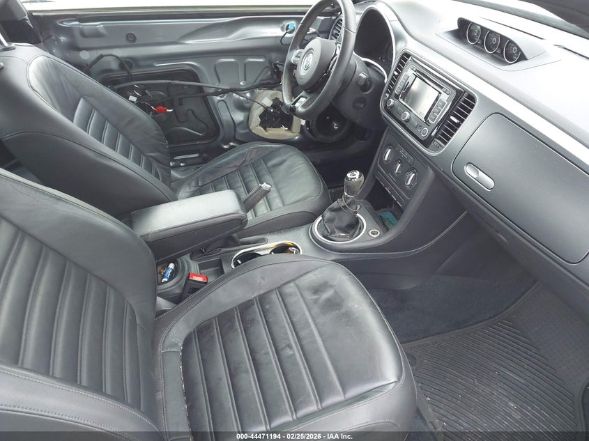 2014 Volkswagen Beetle 2.0T R-Line