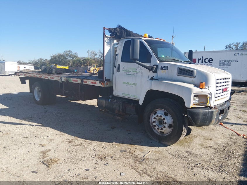 2005 GMC C7500 C7C042
