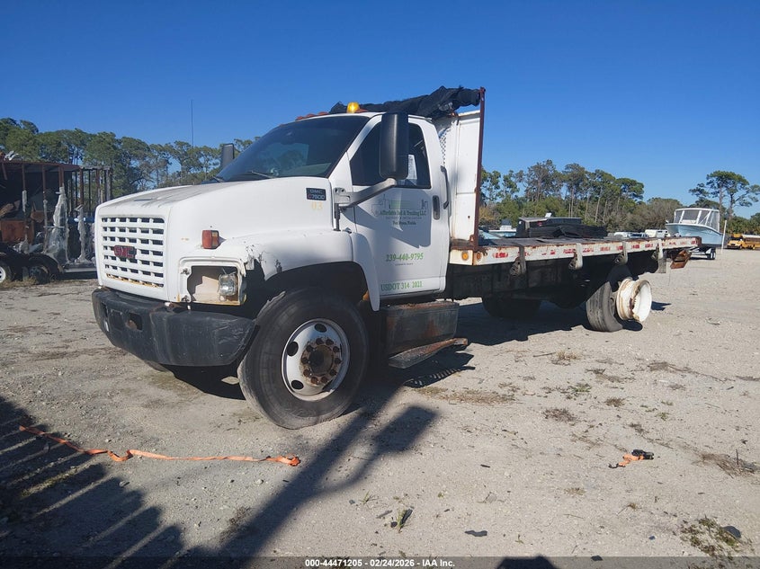 2005 GMC C7500 C7C042