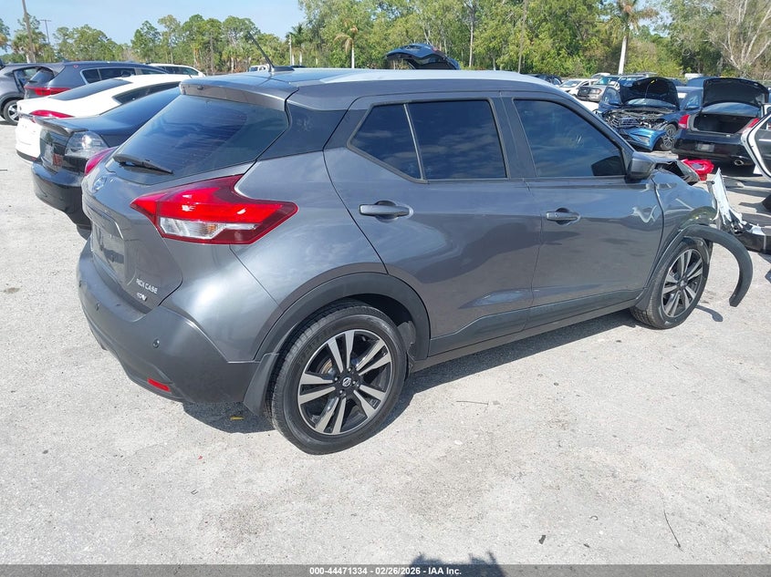 2020 Nissan Kicks Sv Xtronic Cvt