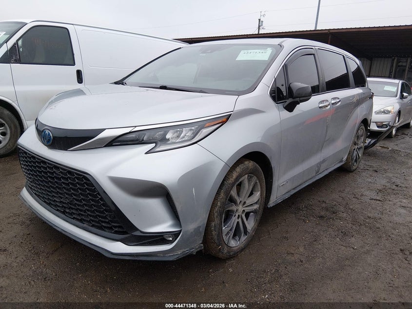 2021 Toyota Sienna Xse