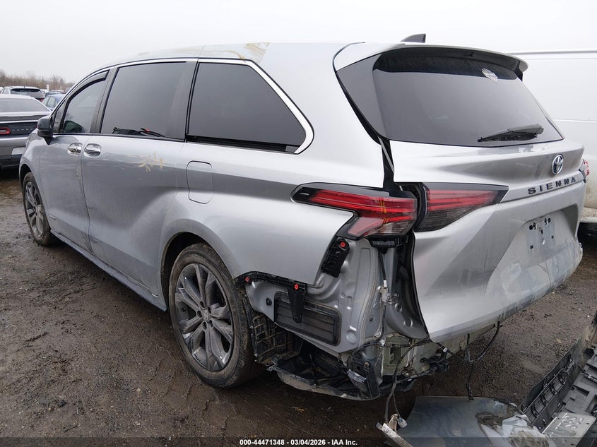 2021 Toyota Sienna Xse
