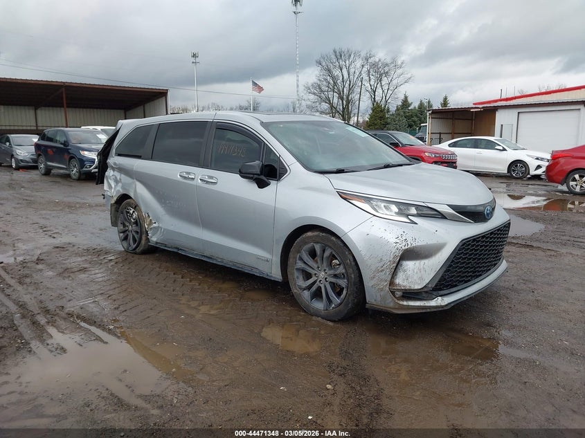 2021 Toyota Sienna Xse