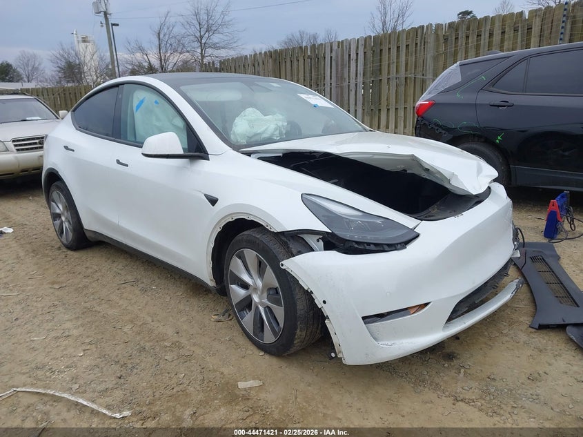 2022 Tesla Model Y Long Range Dual Motor All-Wheel Drive