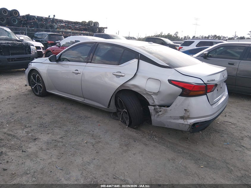 2023 Nissan Altima Sr Fwd