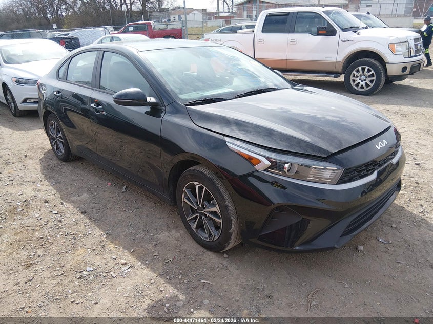 2023 Kia Forte Lxs