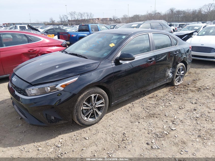 2023 Kia Forte Lxs