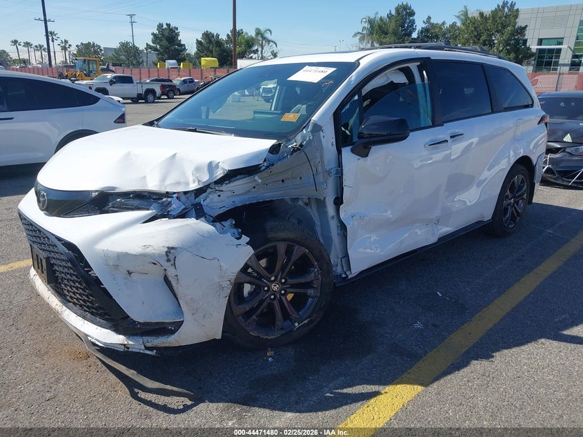 2026 Toyota Sienna Xse
