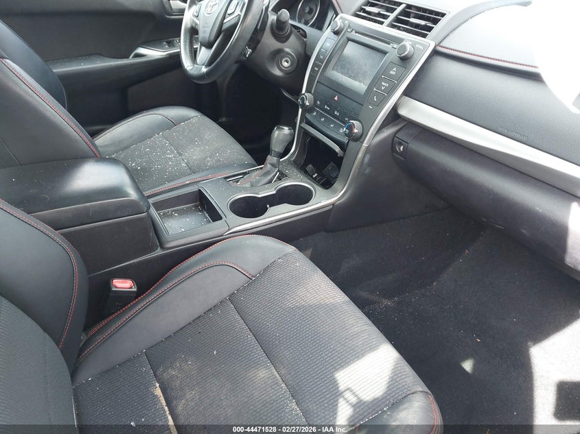 2016 Toyota Camry Se