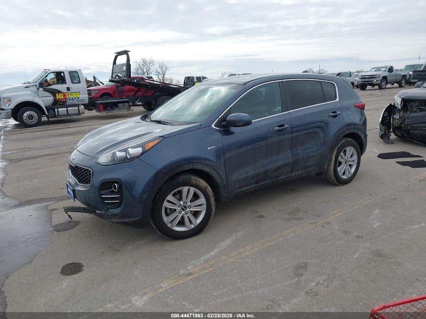 VIN KNDPMCACXJ7446887 2018 KIA SPORTAGE LX