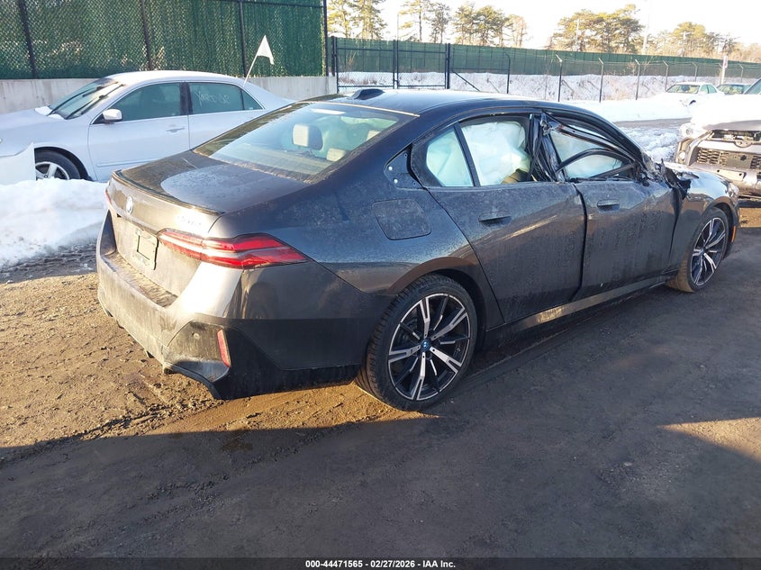 2025 BMW 550E xDrive
