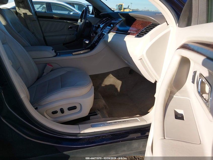 2011 Ford Taurus Limited