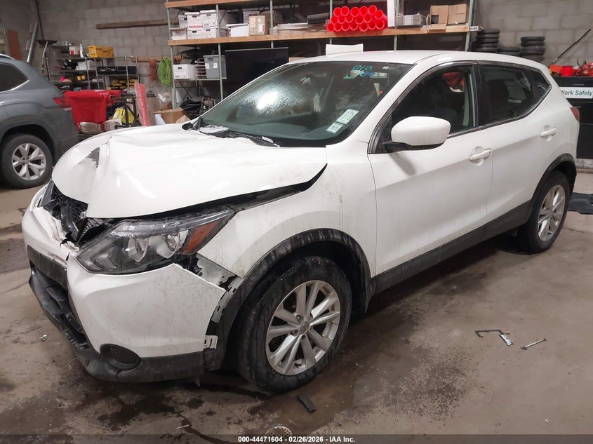 2017 Nissan Rogue Sport S