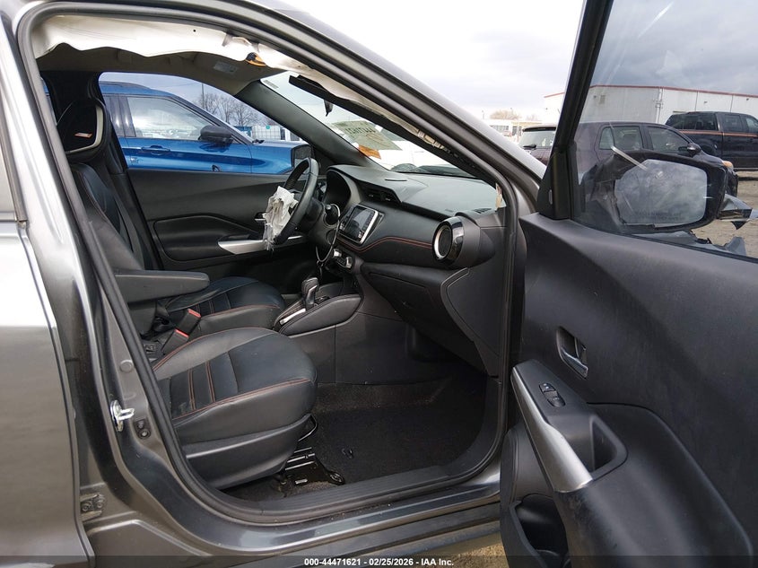 2019 Nissan Kicks Sr