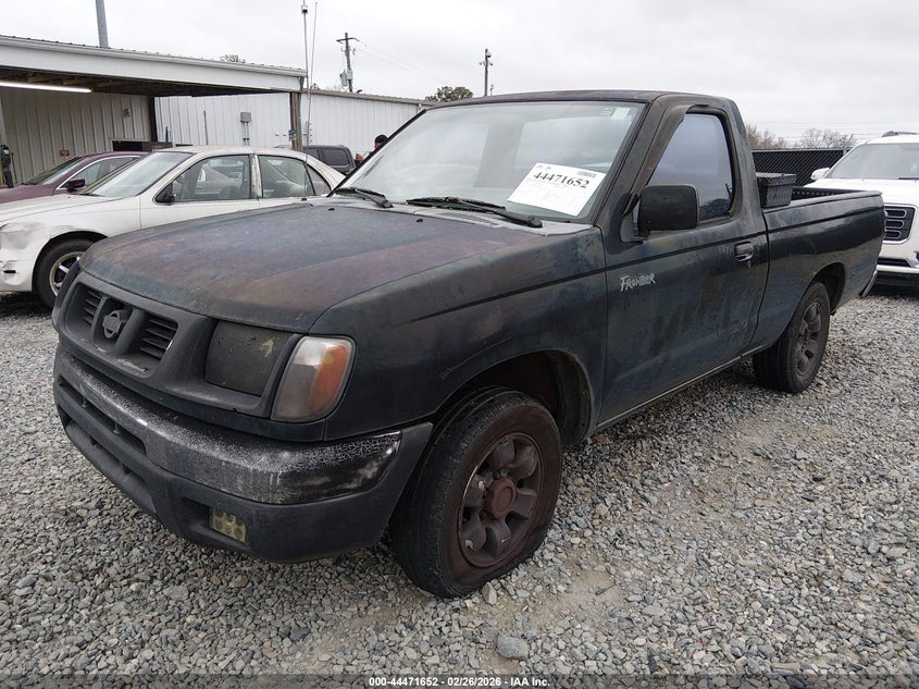 1998 Nissan Frontier Standard/Xe