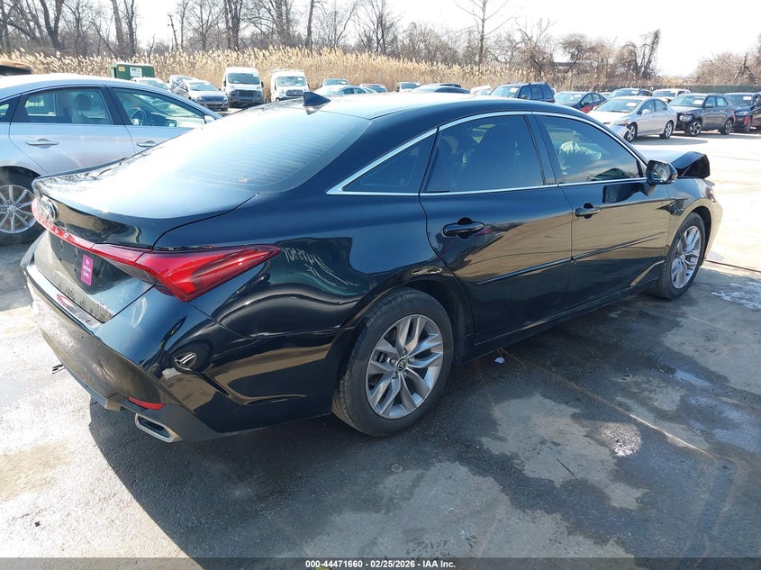 2021 Toyota Avalon Xle