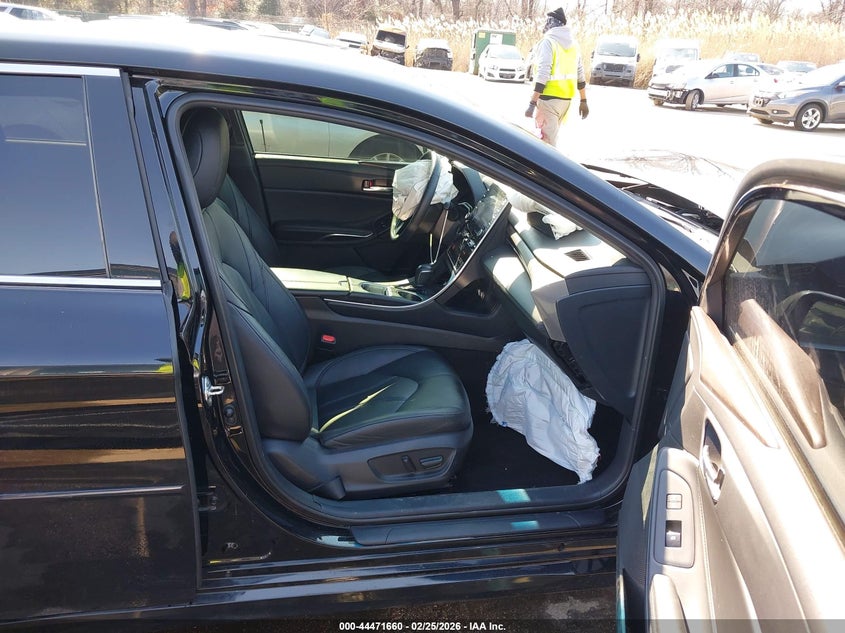 2021 Toyota Avalon Xle