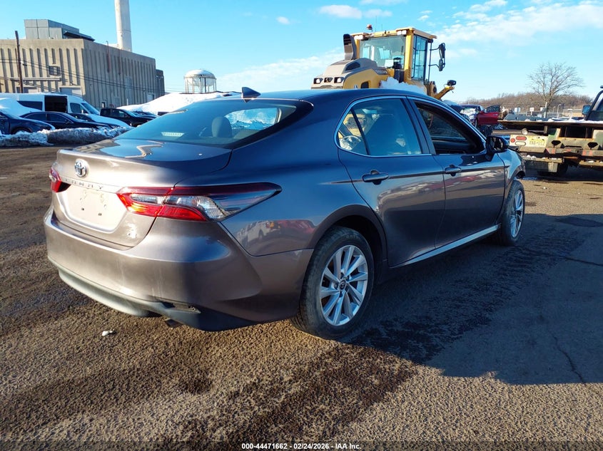 2023 Toyota Camry Le