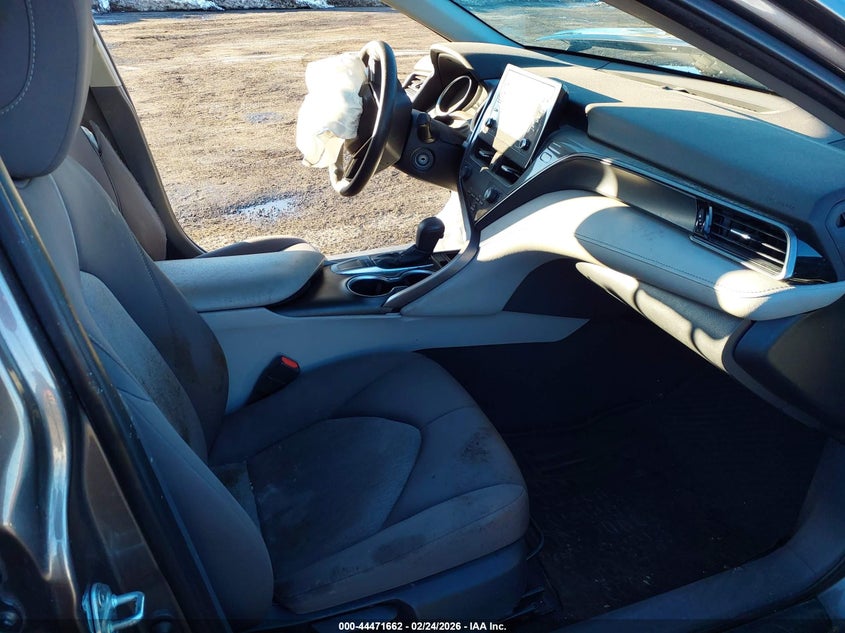 2023 Toyota Camry Le