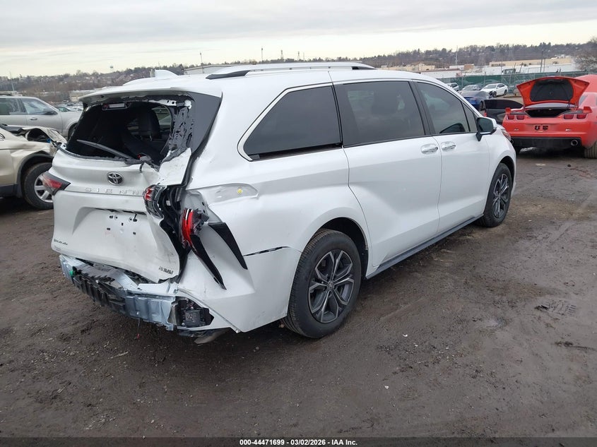 2026 Toyota Sienna Platinum