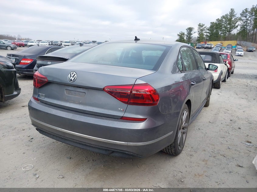 2018 Volkswagen Passat 2.0T R-Line/2.0T S