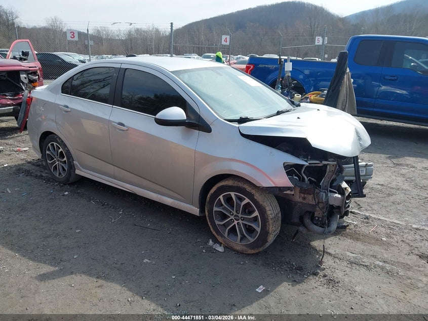 2020 Chevrolet Sonic Fwd Lt