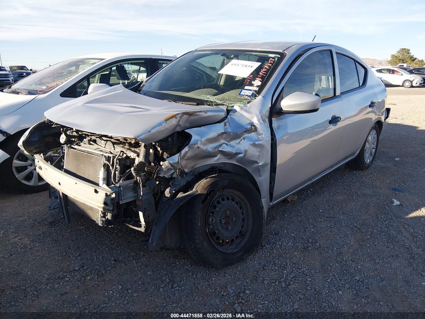 2017 Nissan Versa 1.6 1.6 S+ silver Lot 111044471858 Vin 3N1CN7AP3HL862066