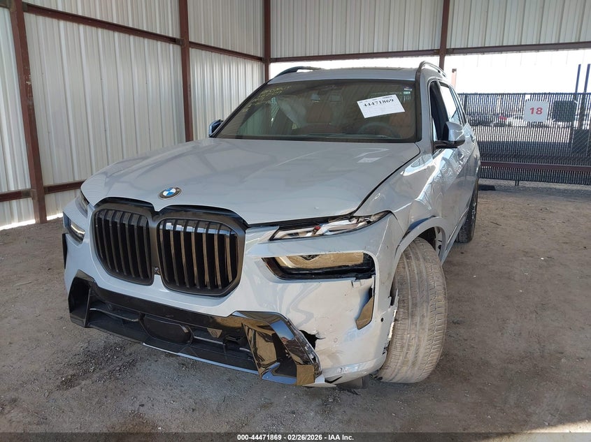 2026 BMW X7 3.0L I-6 DI, DOHC, V(VIN: 5UX23EM06T9277757