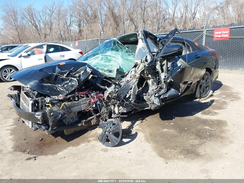 2023 Hyundai Elantra Sel