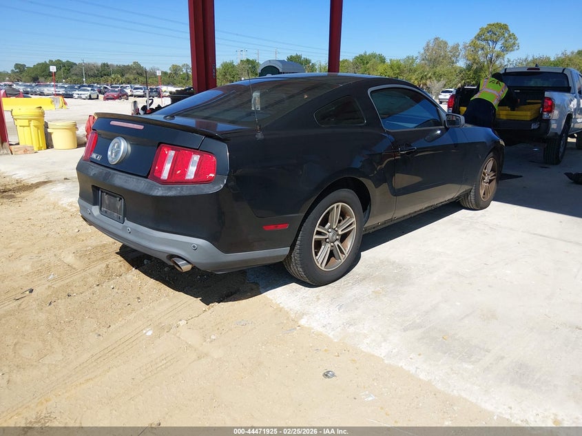 2012 Ford Mustang V6 Premium
