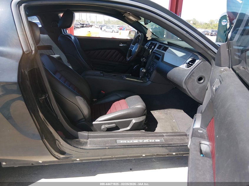 2012 Ford Mustang V6 Premium