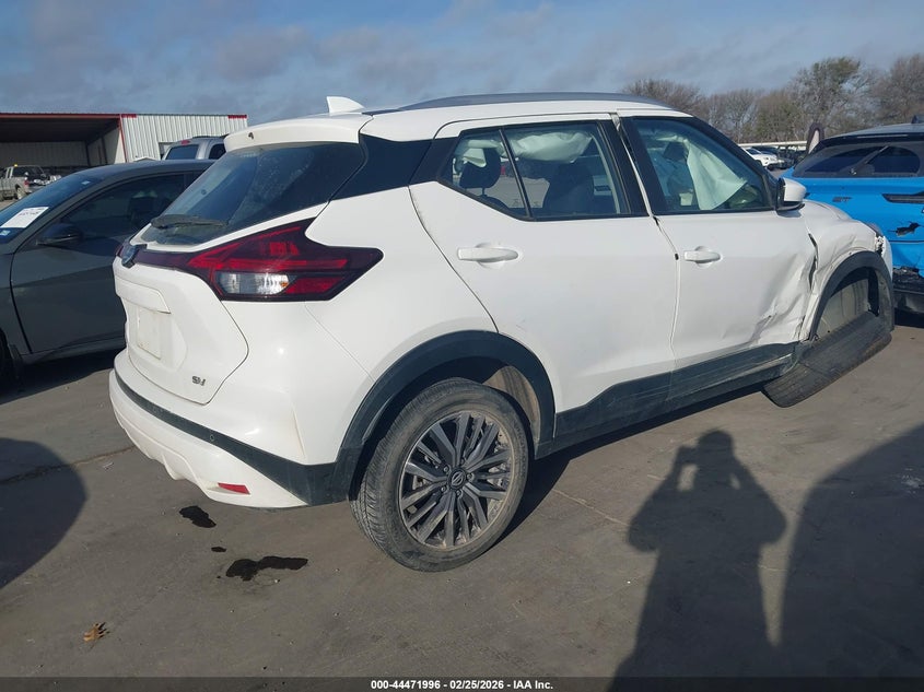 2021 Nissan Kicks Sv Xtronic Cvt