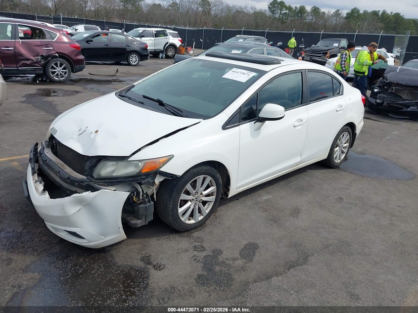 2HGFB2F82CH313095 2012 Honda Civic 1.8 Ex White