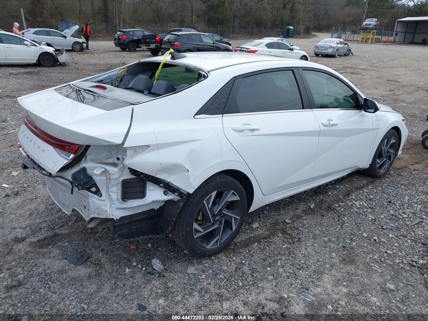 2024 Hyundai Elantra Sel