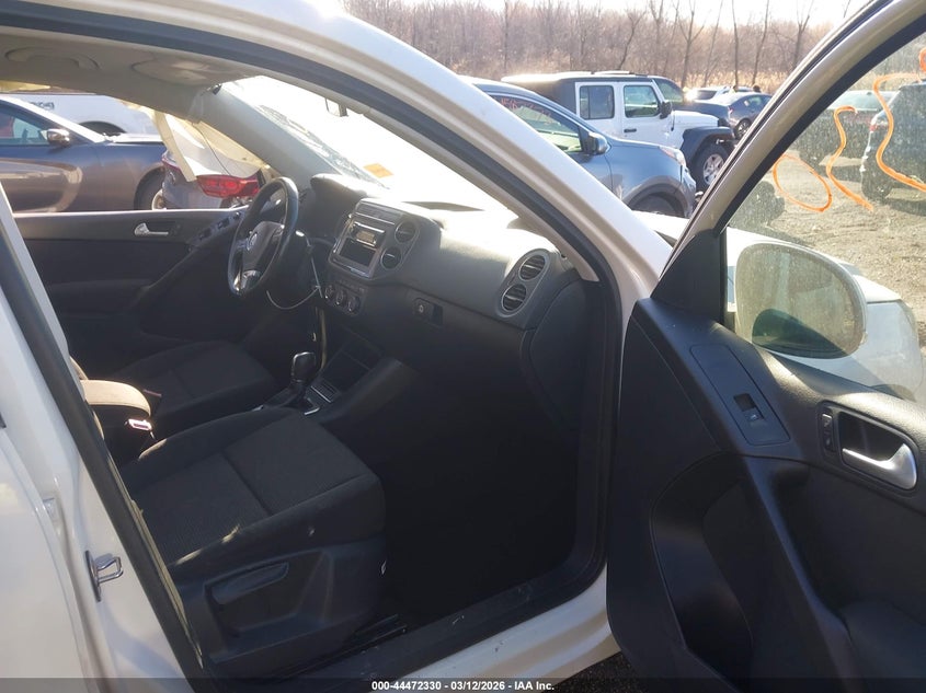 2014 Volkswagen Tiguan S