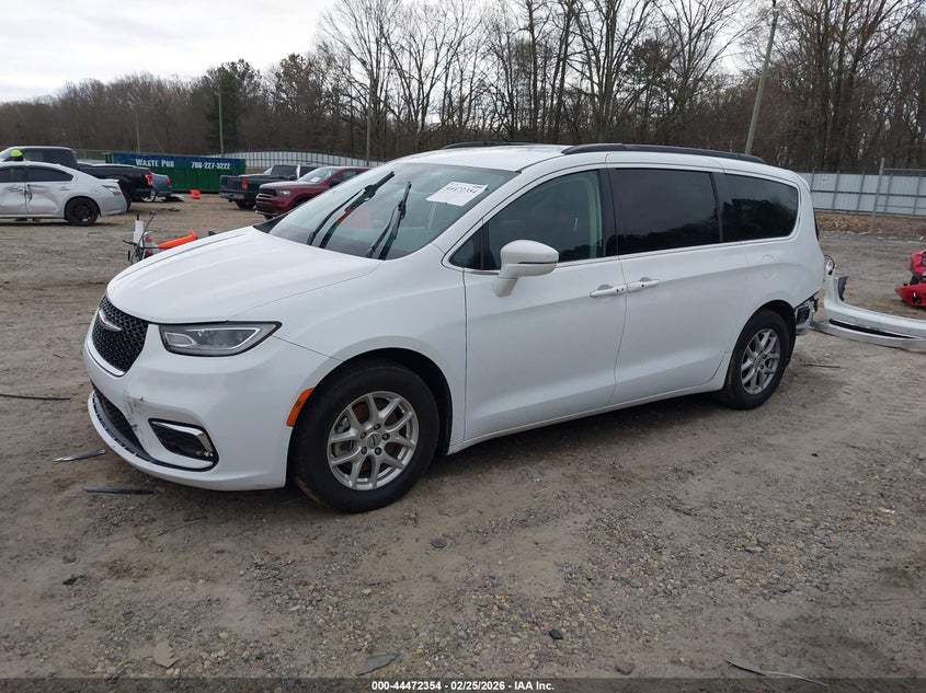 2022 Chrysler Pacifica Touring L