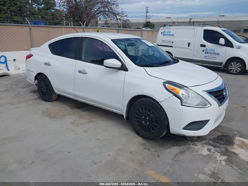 2015 Nissan Versa 1.6 Sv