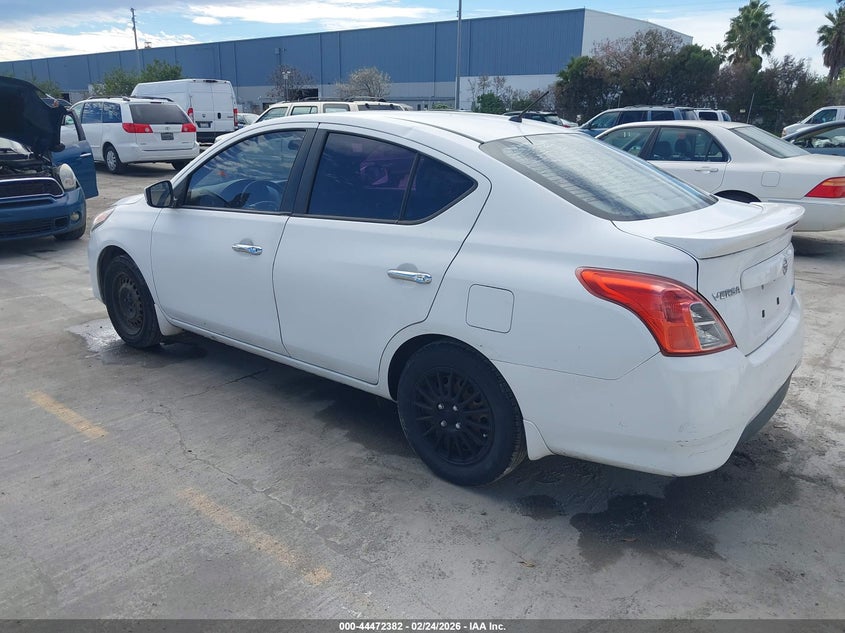 2015 Nissan Versa 1.6 Sv