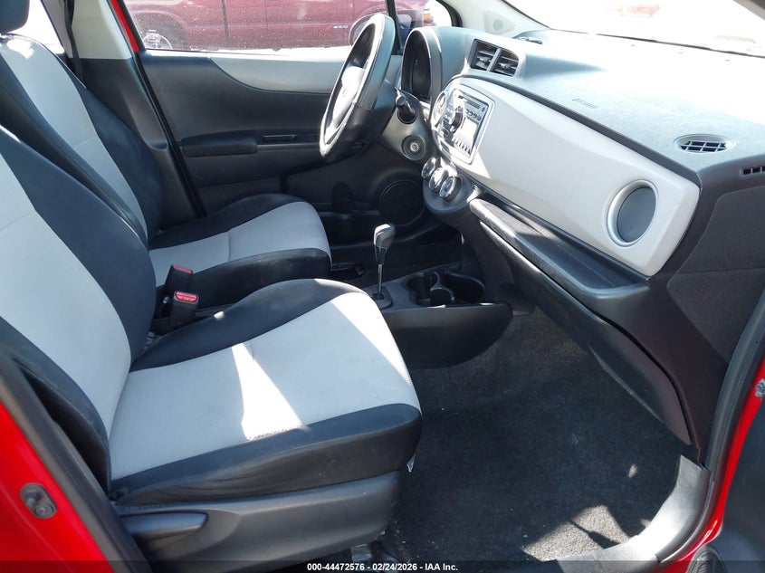 2012 Toyota Yaris Le