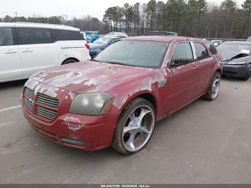2005 Dodge Magnum Se