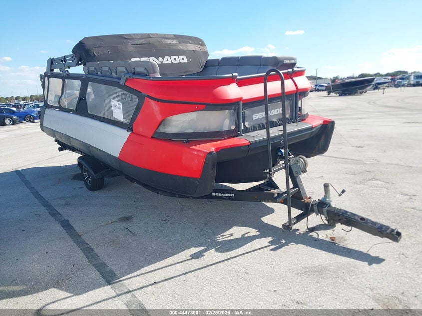 SEADOO SWITCH 2023. Lot# 44473001. VIN YDV98147E323. Photo 1
