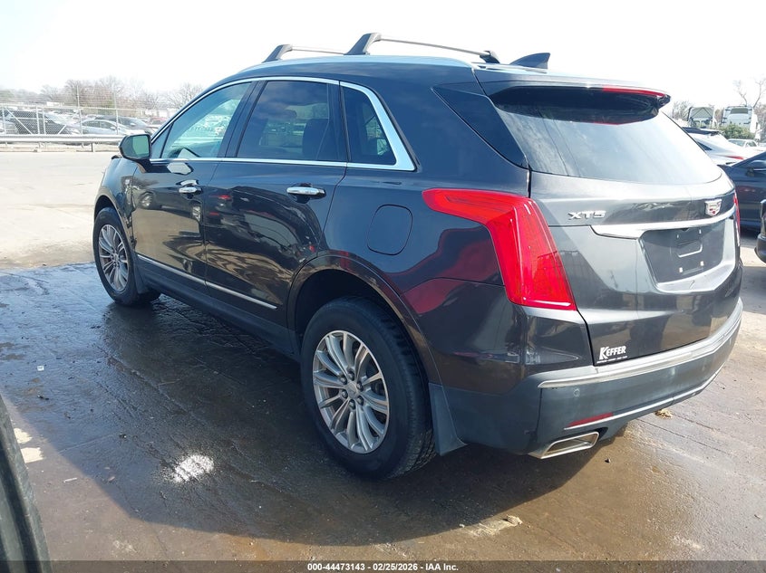 2017 CADILLAC XT5 auction photo 3