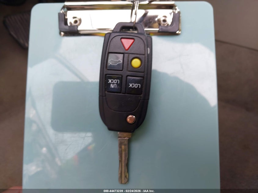 2004 Volvo S80 2.5T VIN: YV1TS59H841366487 Lot: 44473239