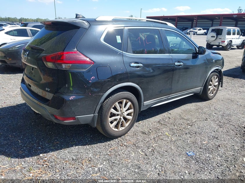 2018 Nissan Rogue Sv