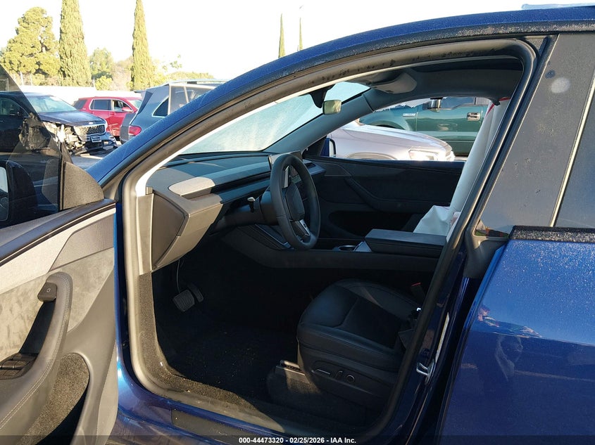 2026 Tesla Model Y Premium Rear-Wheel Drive/Standard Rear-Wheel Drive