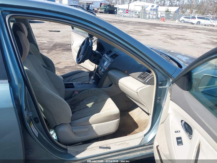 2009 Toyota Camry Le